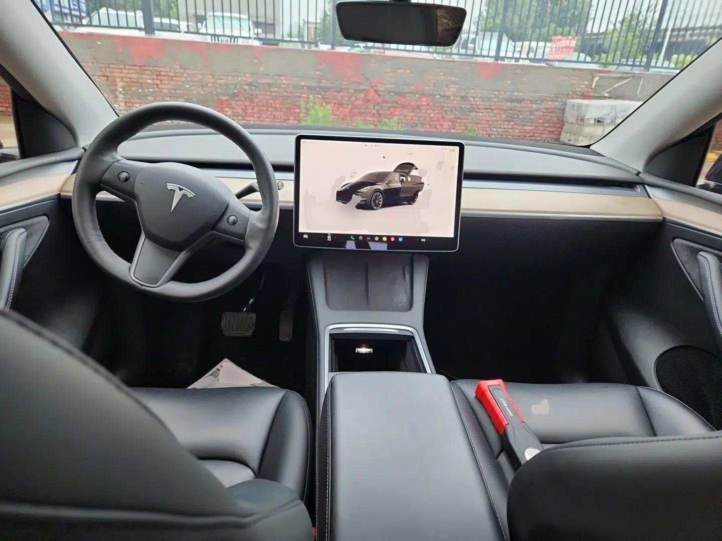 Tesla Model Y 2022 Revised Version Rear-Wheel Drive — миниатюра 9
