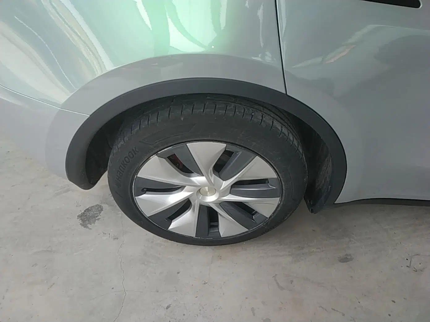 Tesla Model Y 2021 Long-Range All-Wheel-Drive Version 3D7 — миниатюра 11