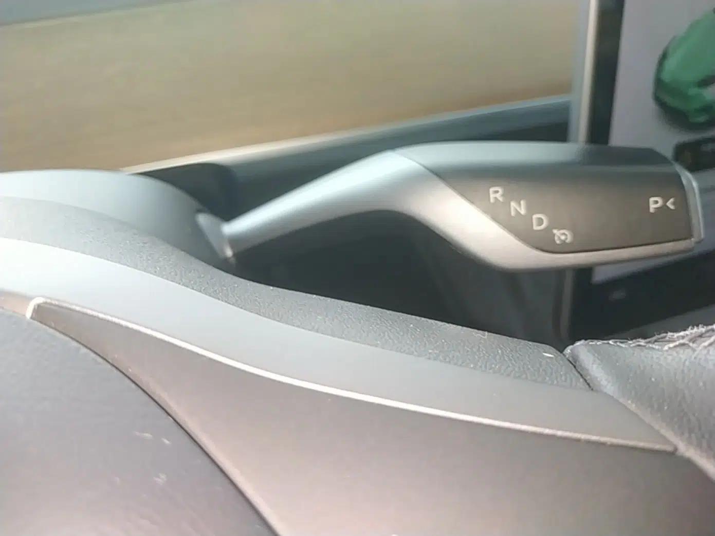 Tesla Model Y 2021 Long-Range All-Wheel-Drive Version 3D7 — миниатюра 16