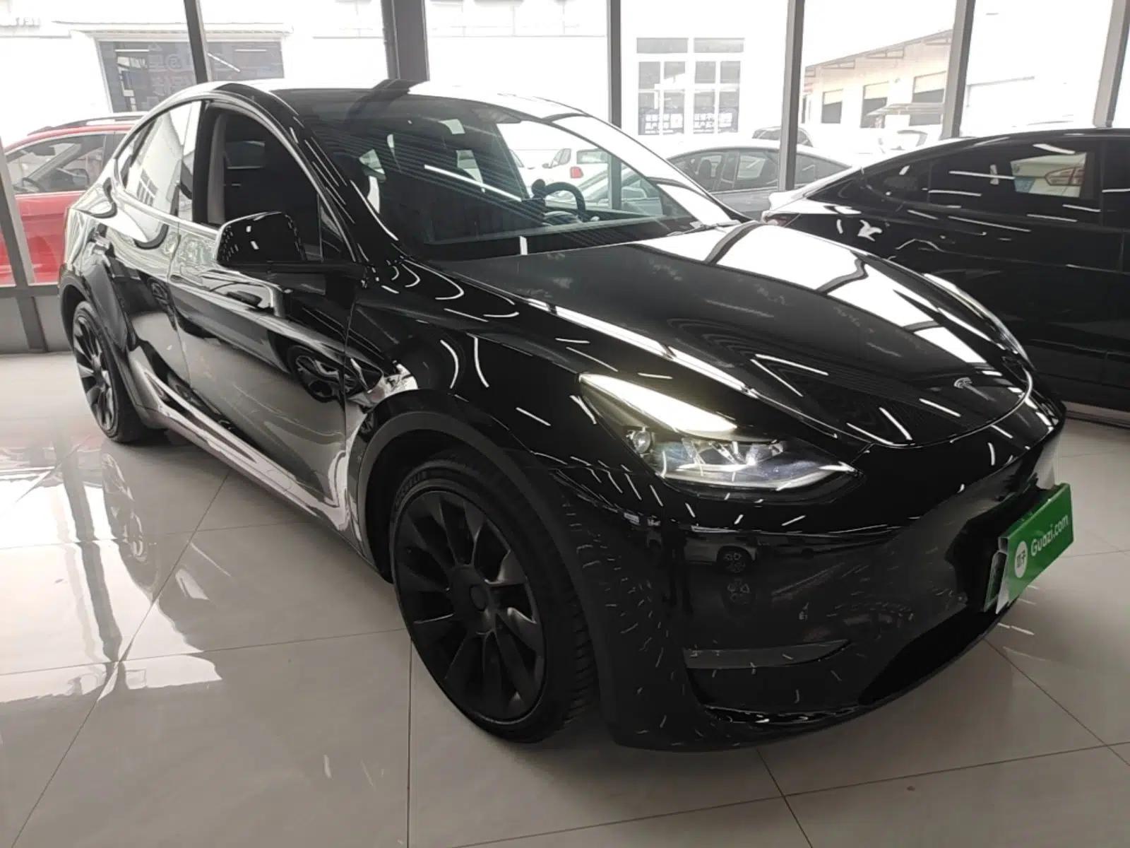 Tesla Model Y 2022 Rear-Wheel-Drive Version — миниатюра 3