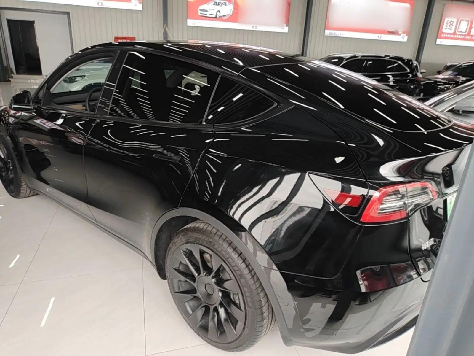 Tesla Model Y 2022 Rear-Wheel-Drive Version — миниатюра 4
