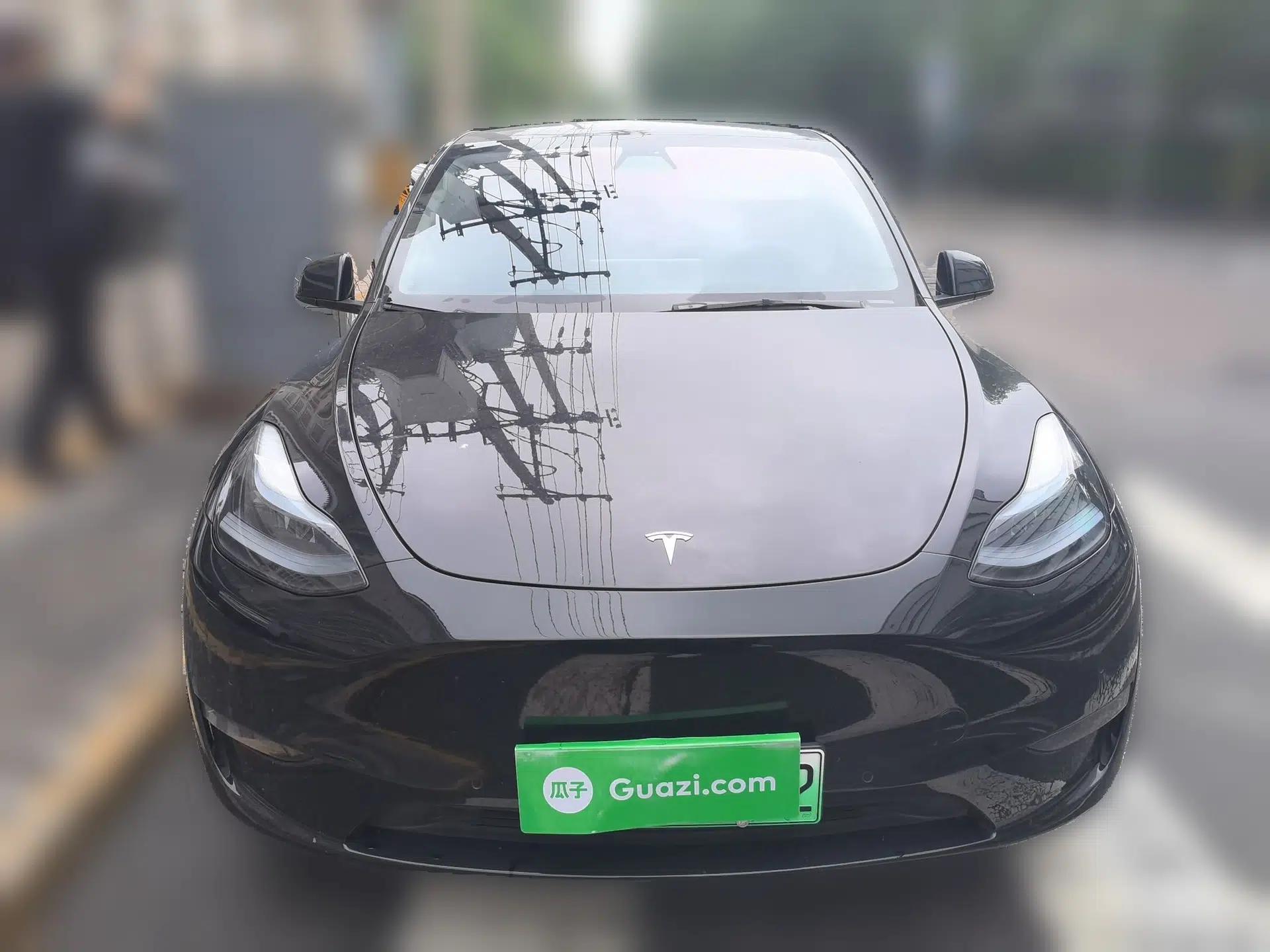 Tesla Model Y 2021 Standard Range Rear-Wheel Drive Version — миниатюра 2