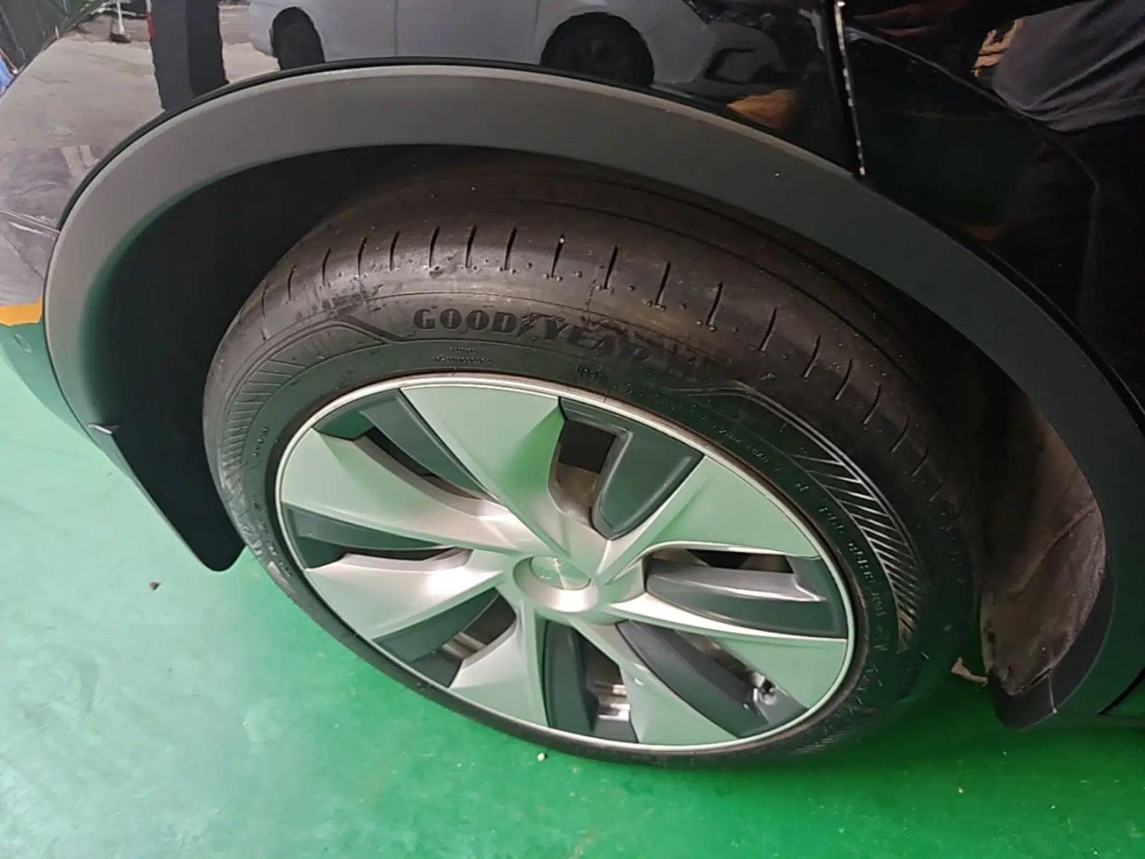 Tesla Model Y 2021 Standard Range Rear-Wheel Drive Version — миниатюра 11
