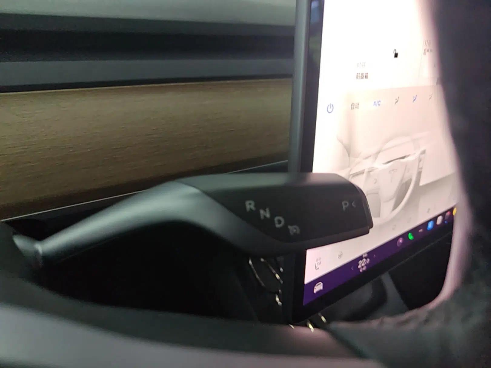 Tesla Model Y 2021 Standard Range Rear-Wheel Drive Version — миниатюра 16