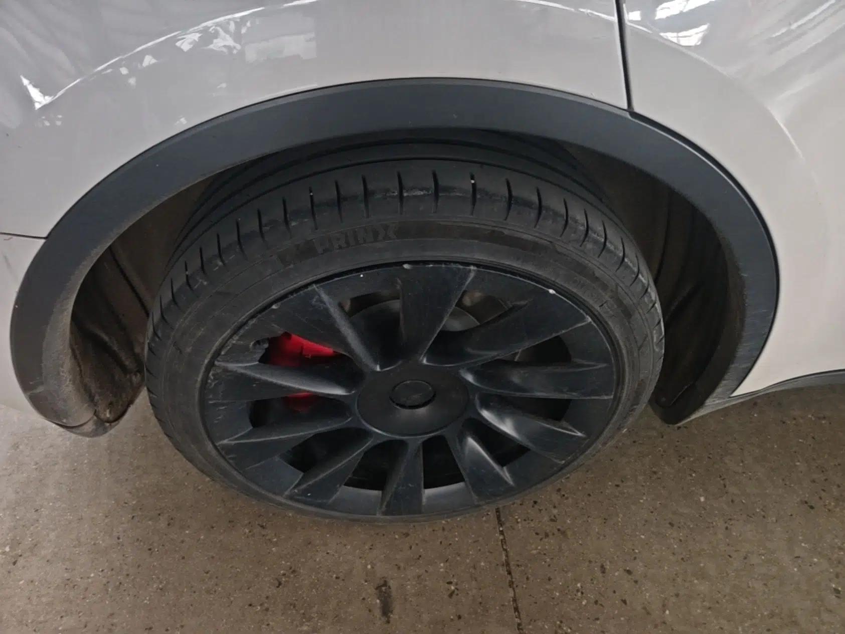 Tesla Model Y 2021 Standard Range Rear-Wheel Drive Version — миниатюра 11