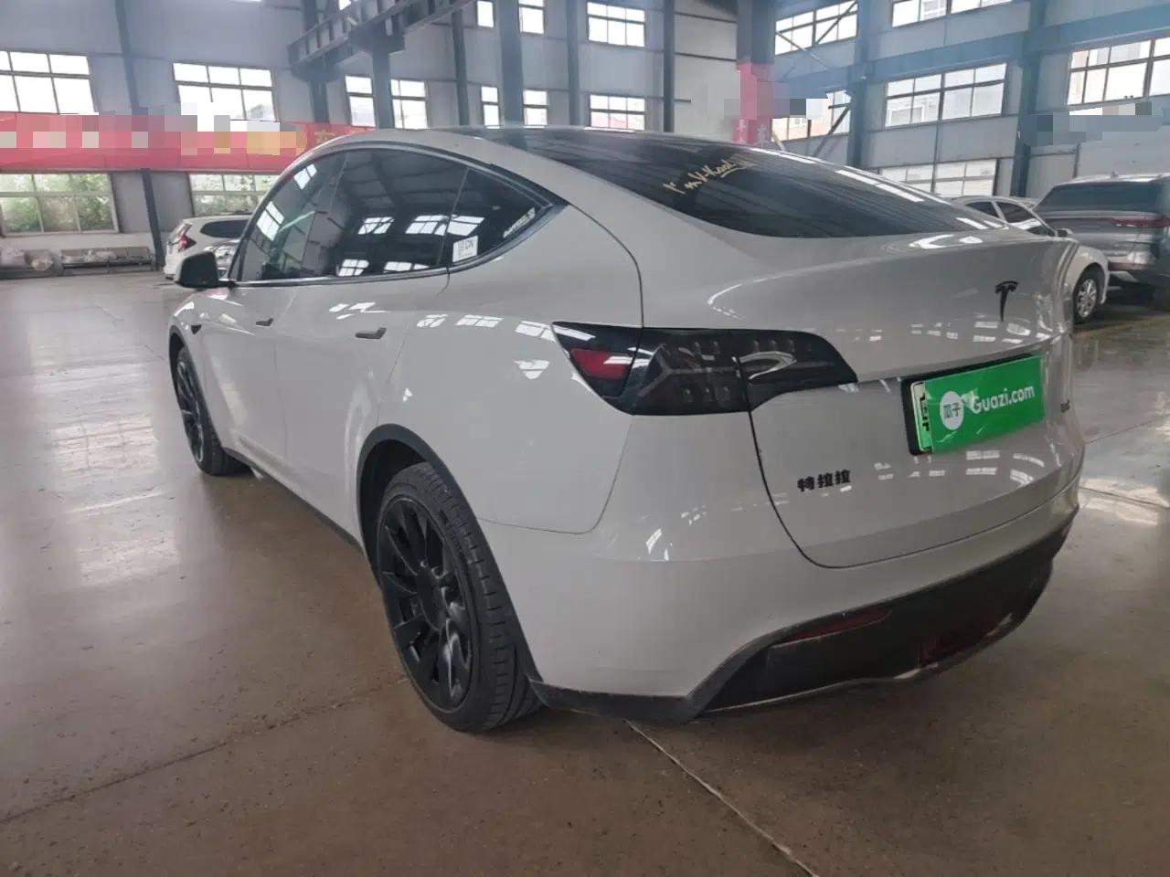 Tesla Model Y 2021 Standard Range Rear-Wheel Drive Version — миниатюра 4
