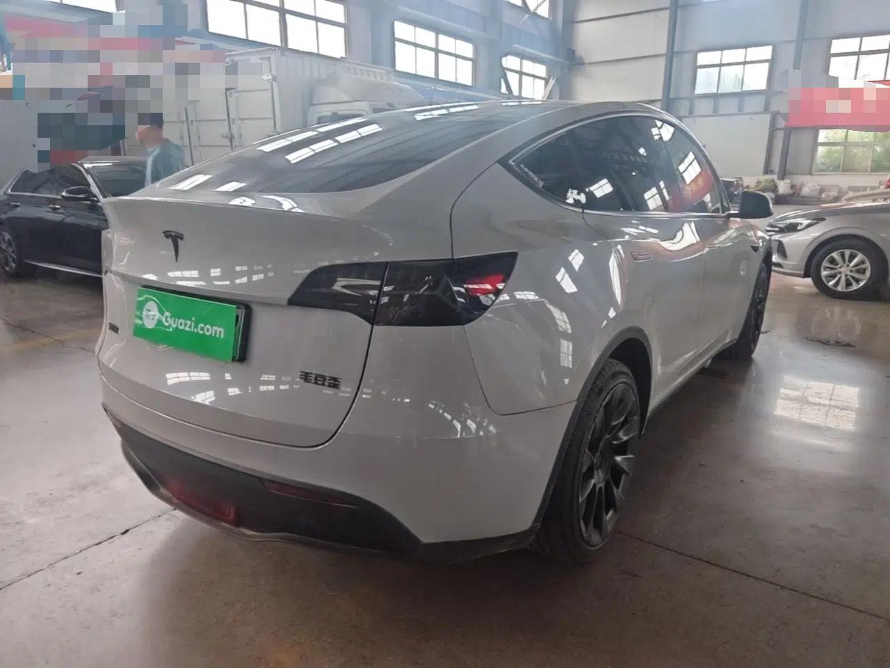 Tesla Model Y 2021 Standard Range Rear-Wheel Drive Version — миниатюра 6