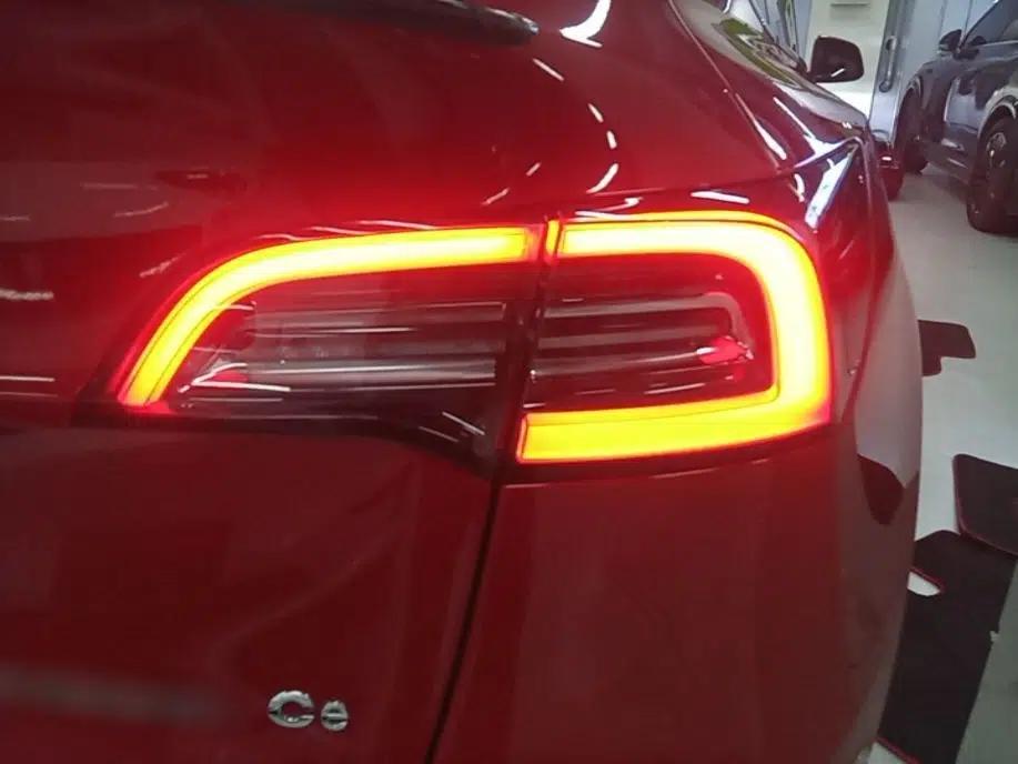 Tesla Model Y 2022 Rear-Wheel-Drive Version — миниатюра 14