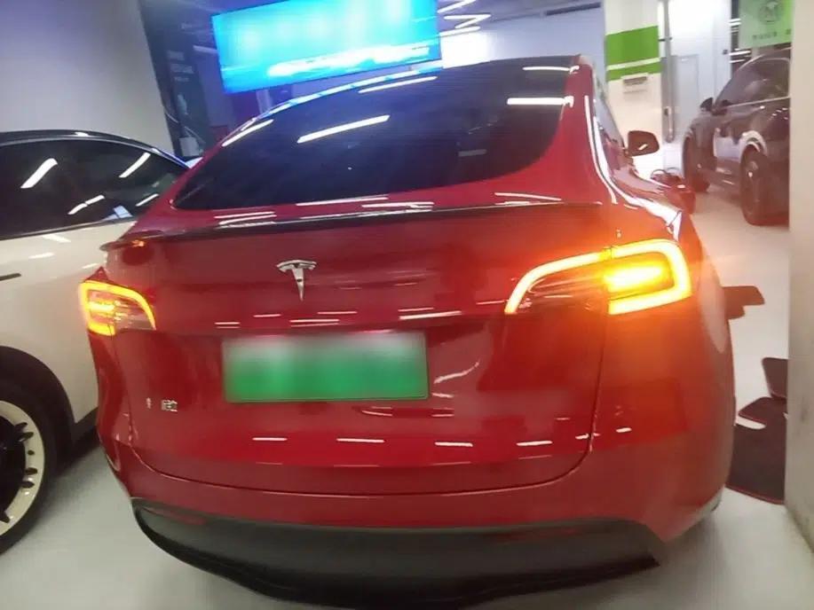Tesla Model Y 2022 Rear-Wheel-Drive Version — миниатюра 5