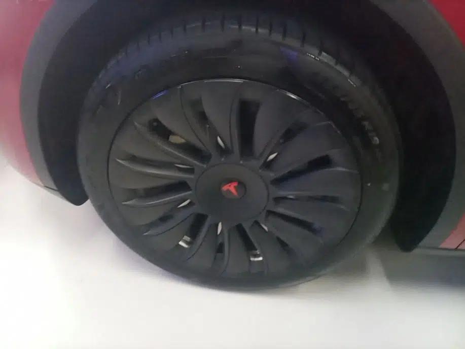 Tesla Model Y 2022 Rear-Wheel-Drive Version — миниатюра 10