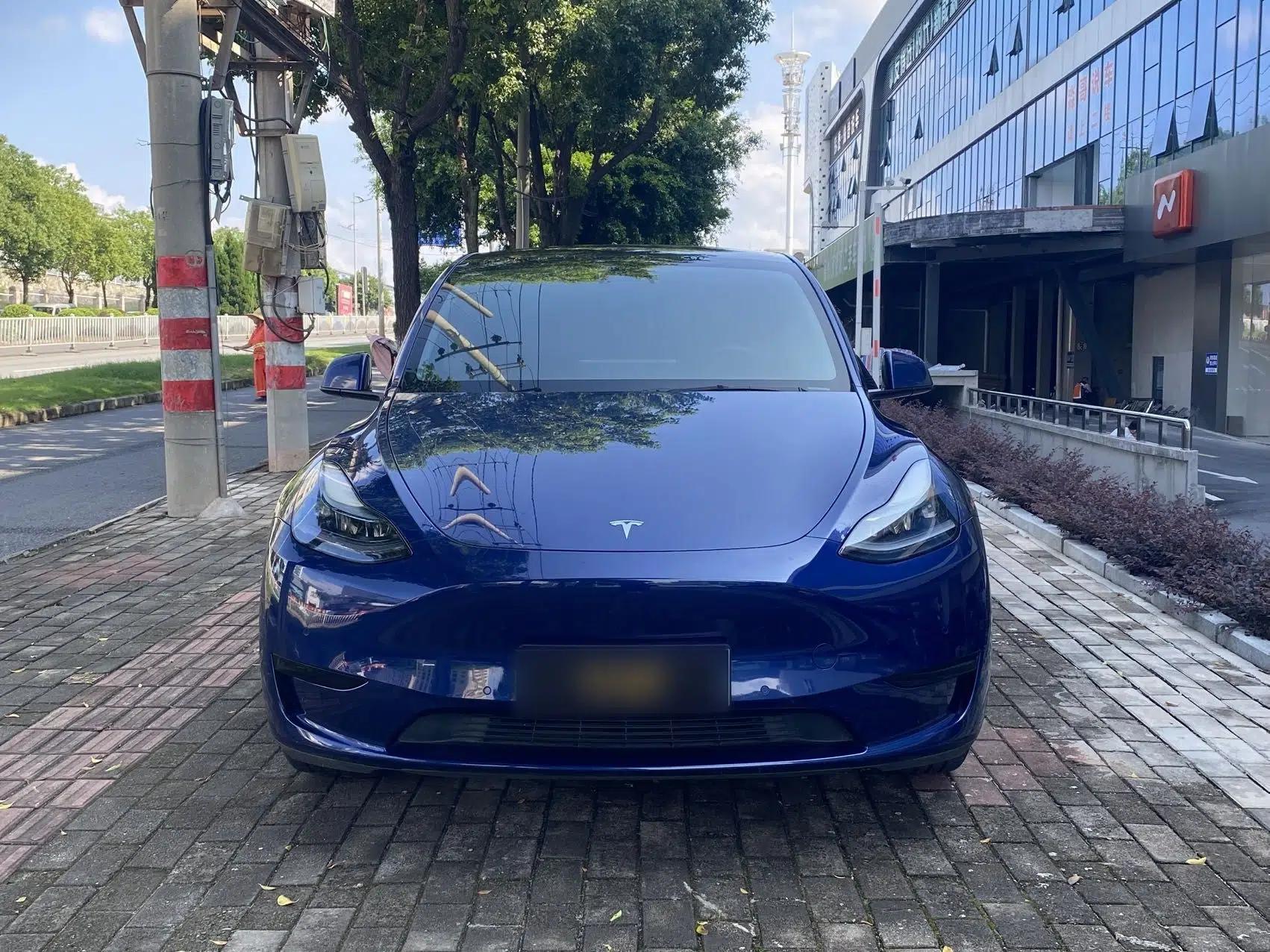 Tesla Model Y 2022 Rear-Wheel-Drive Version — миниатюра 2