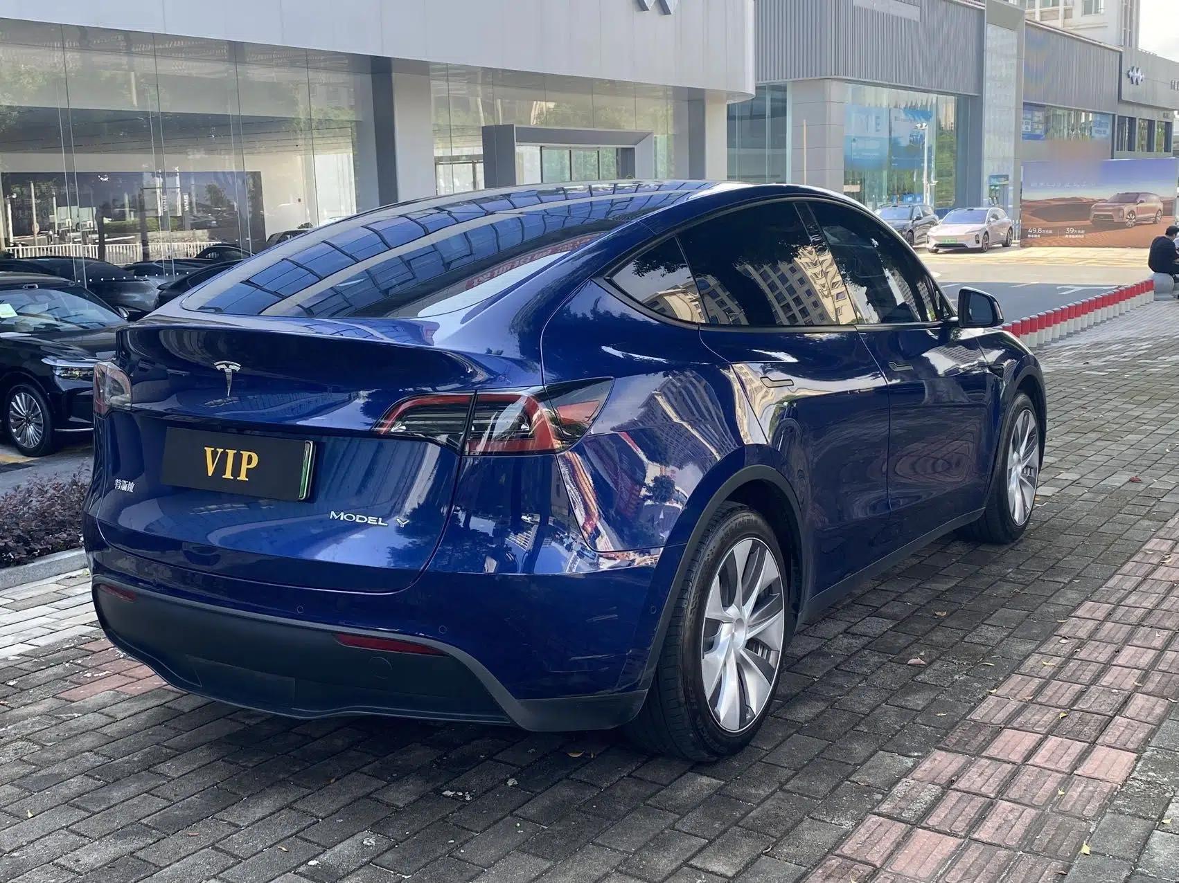 Tesla Model Y 2022 Rear-Wheel-Drive Version — миниатюра 6