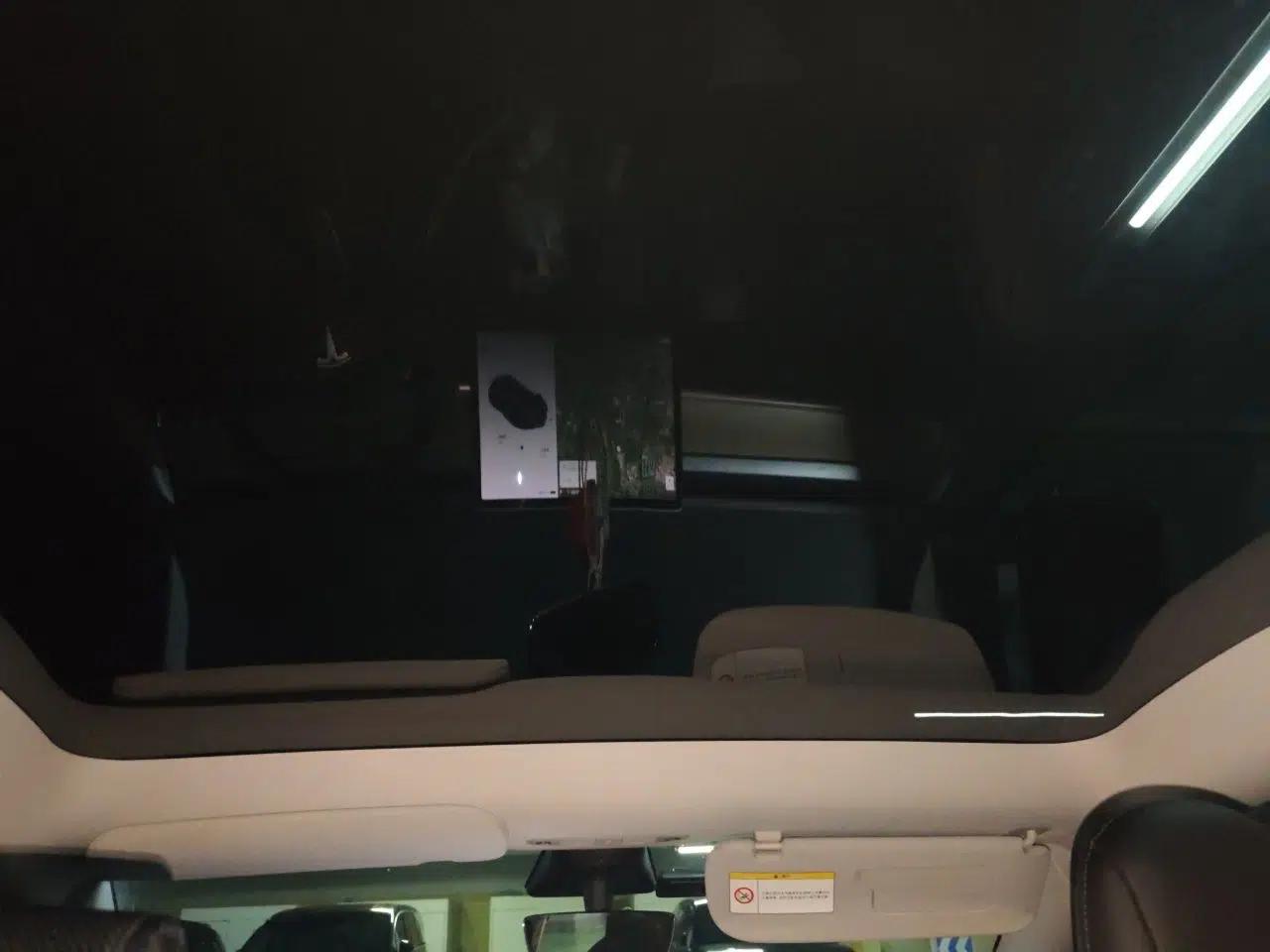 Tesla Model Y 2021 Long-Range All-Wheel-Drive Version 3D7 — миниатюра 18