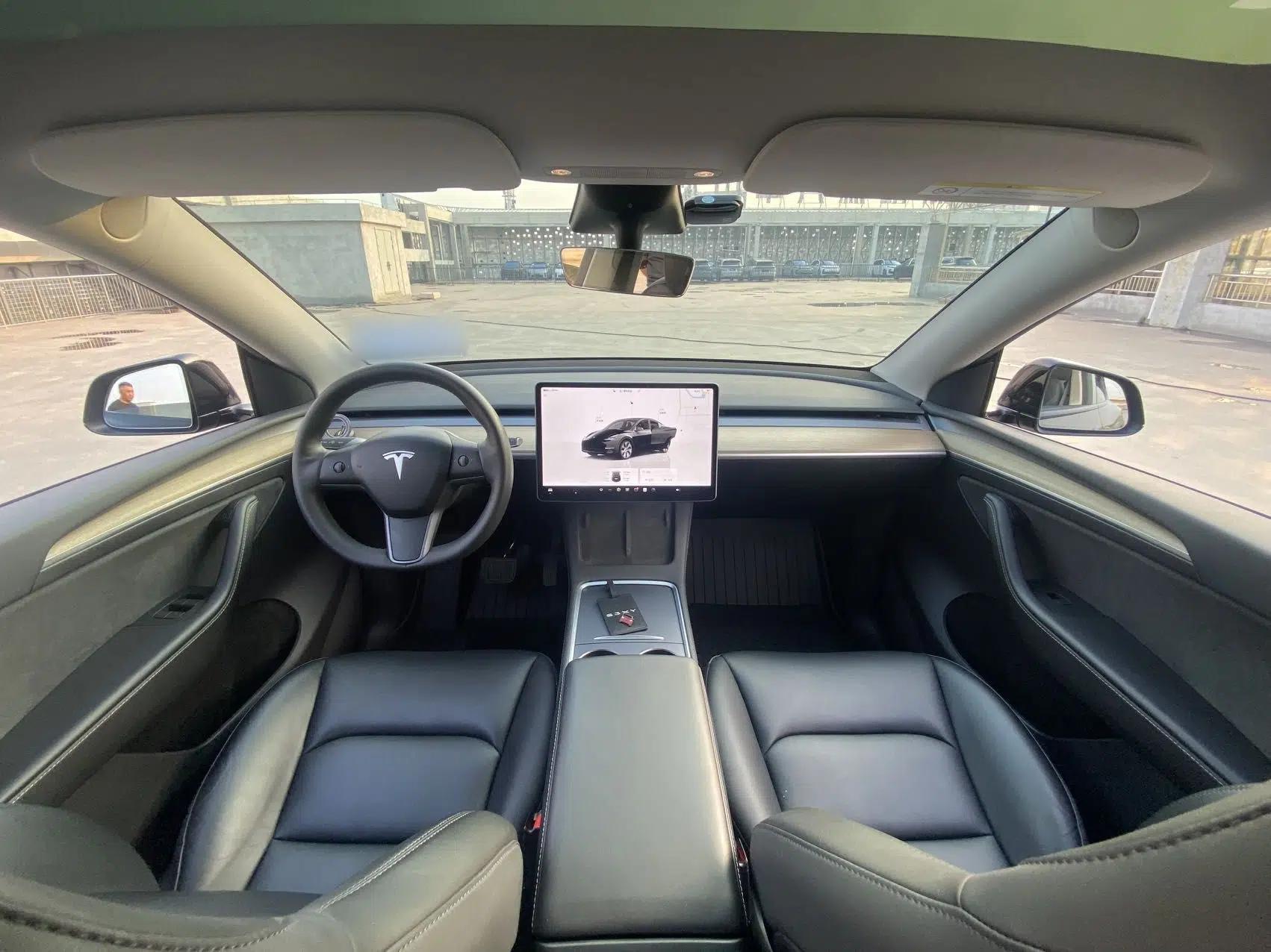 Tesla Model Y 2022 Revised Version Rear-Wheel Drive — миниатюра 8