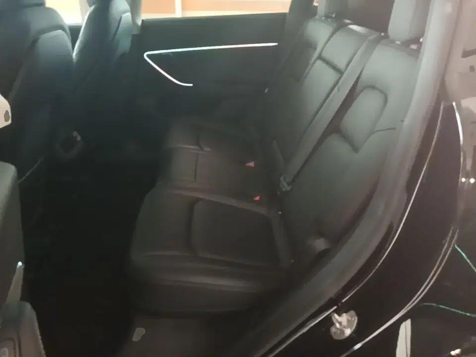 Tesla Model Y 2022 Revised Version Rear-Wheel Drive — миниатюра 20