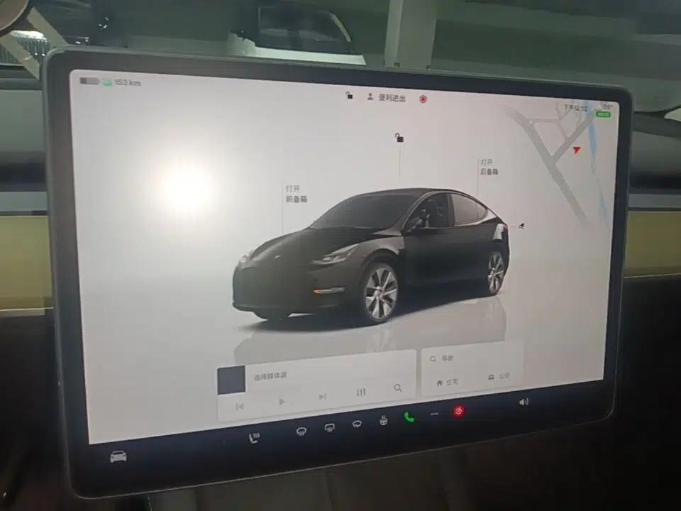 Tesla Model Y 2022 Revised Version Rear-Wheel Drive — миниатюра 15