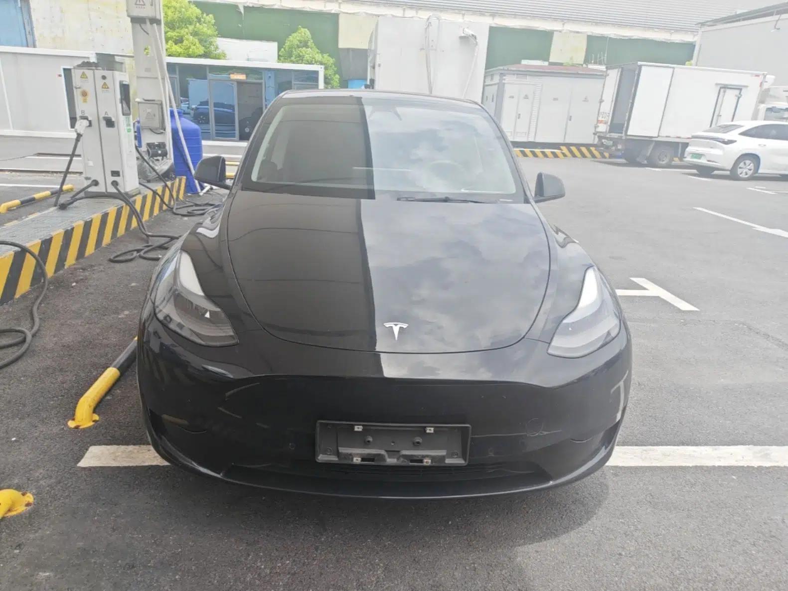 Tesla Model Y 2022 Revised Version Rear-Wheel Drive — миниатюра 2