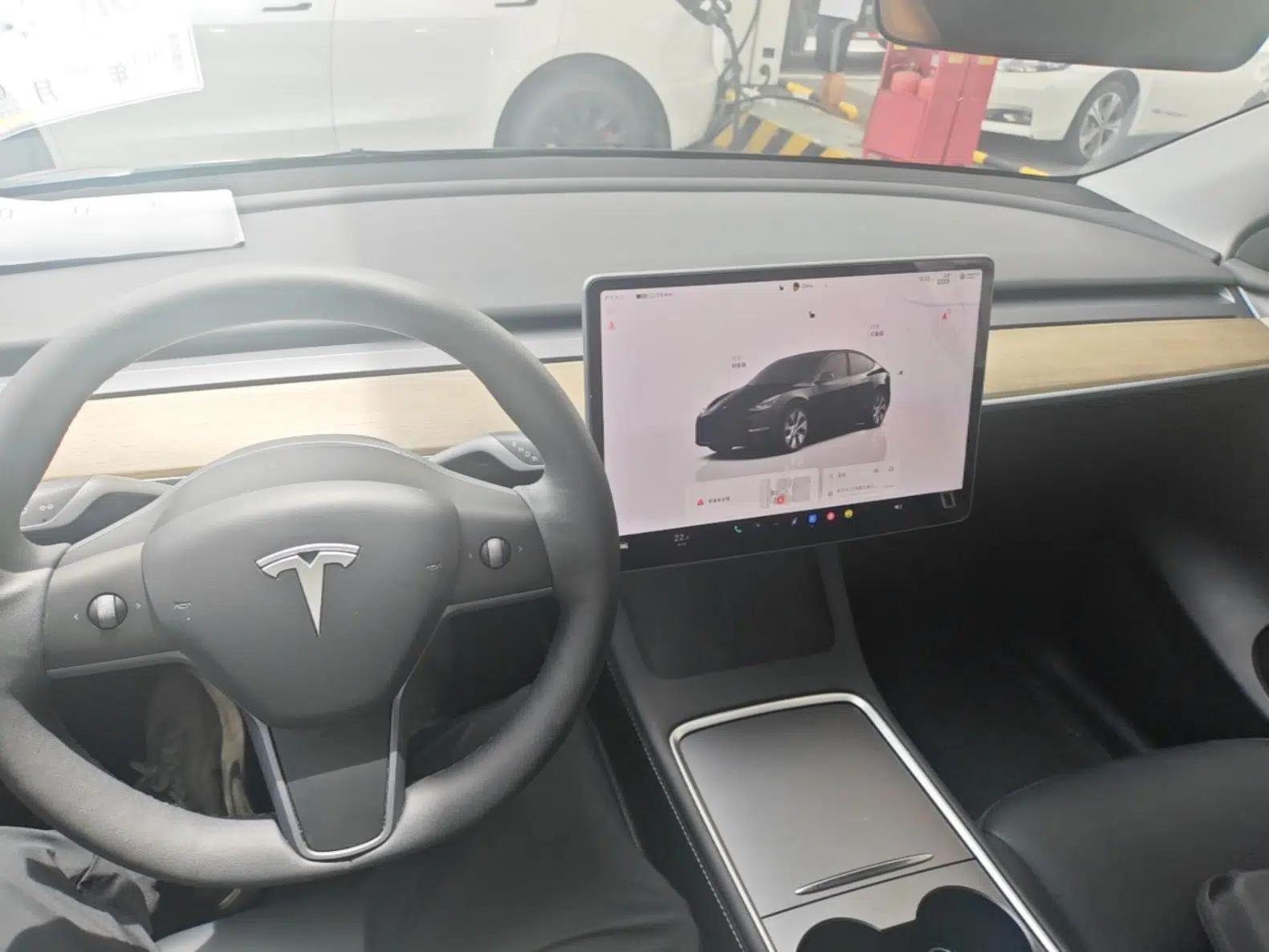Tesla Model Y 2022 Revised Version Rear-Wheel Drive — миниатюра 17