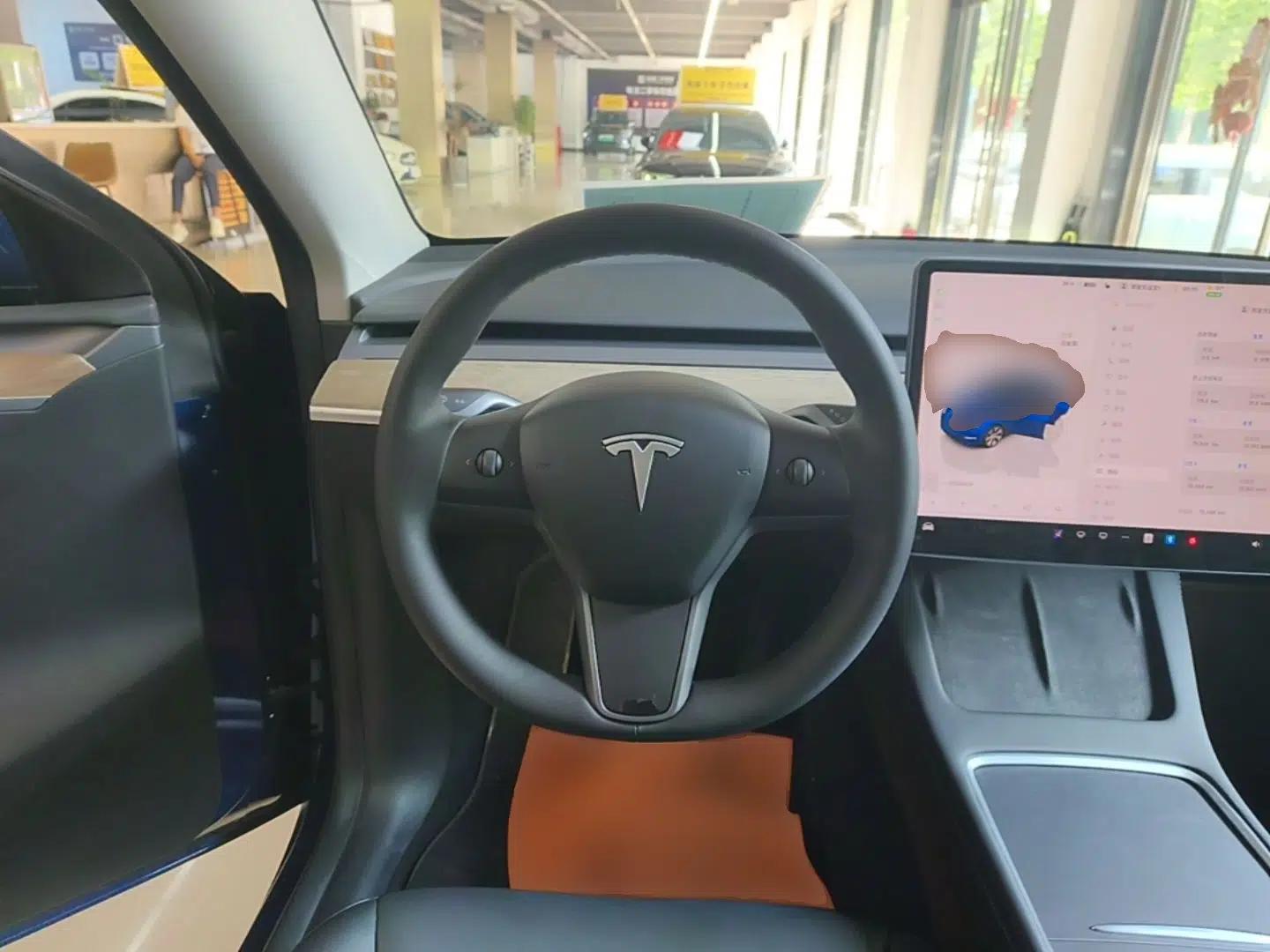Tesla Model Y 2022 Rear-Wheel-Drive Version — миниатюра 13