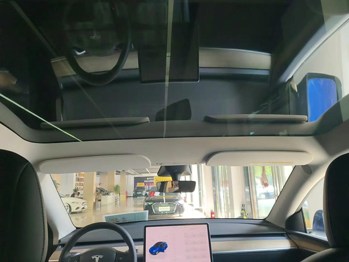 Tesla Model Y 2022 Rear-Wheel-Drive Version — миниатюра 21