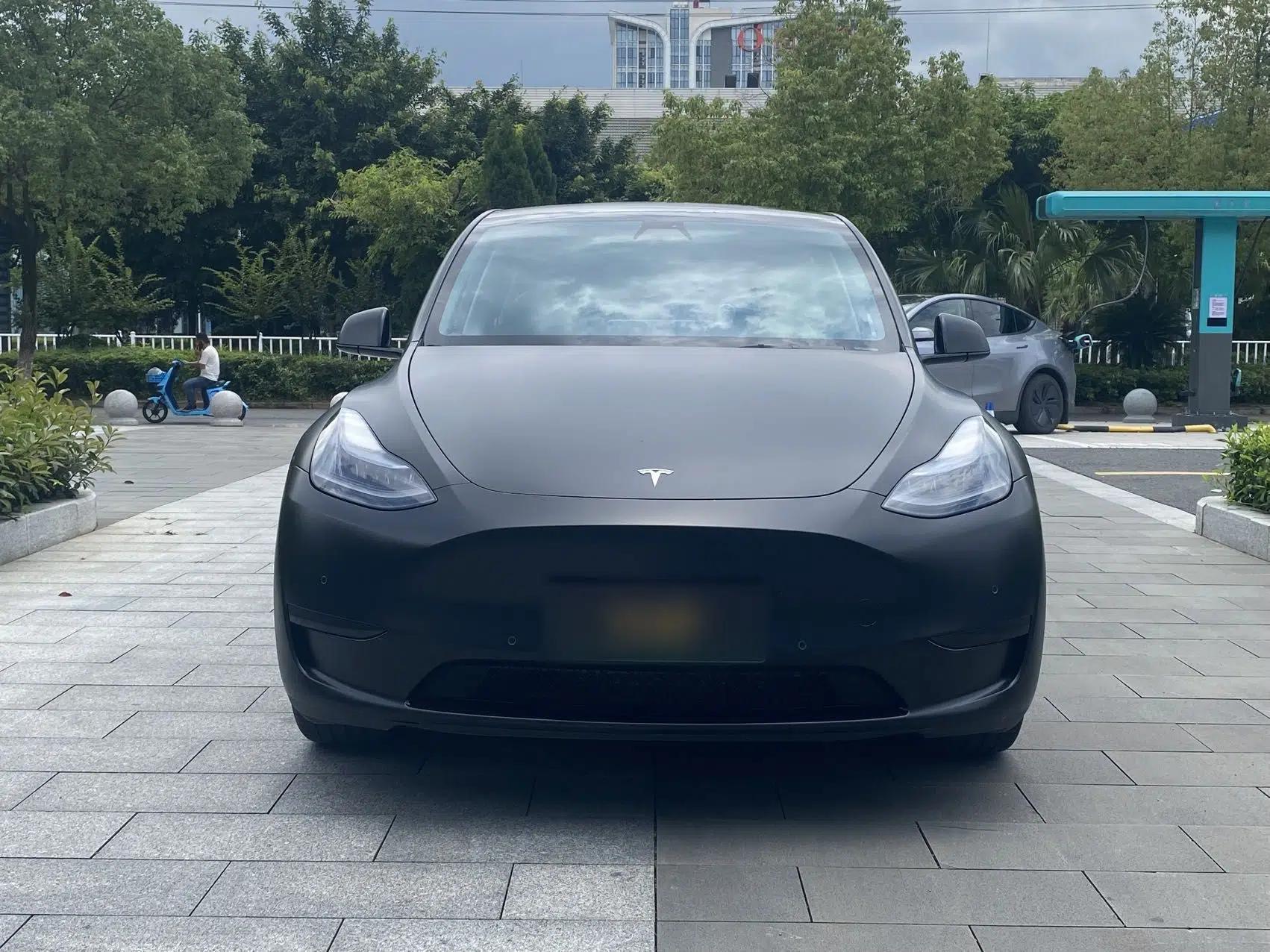 Tesla Model Y 2022 Revised Version Rear-Wheel Drive — миниатюра 2