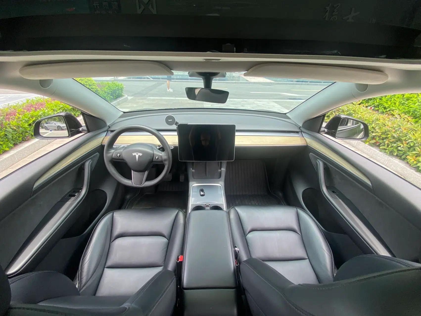 Tesla Model Y 2022 Revised Version Rear-Wheel Drive — миниатюра 9