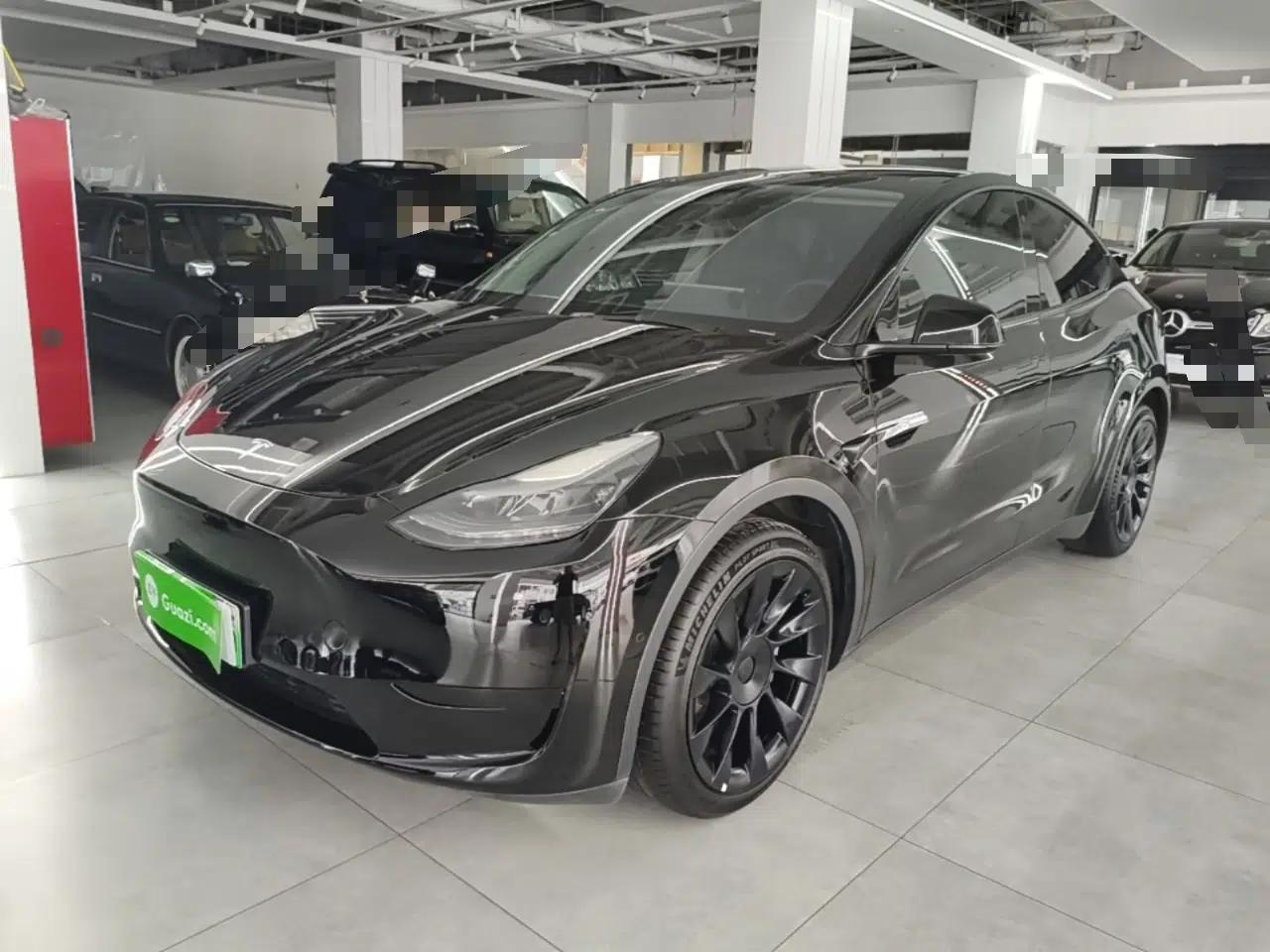 Tesla Model Y 2022 Rear-Wheel-Drive Version — миниатюра 1