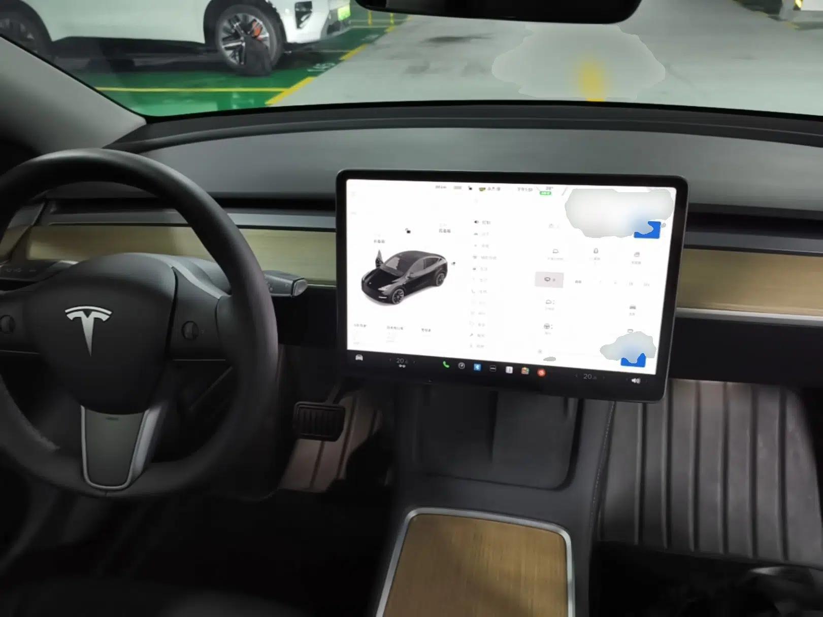 Tesla Model Y 2021 Long-Range All-Wheel-Drive Version — миниатюра 12