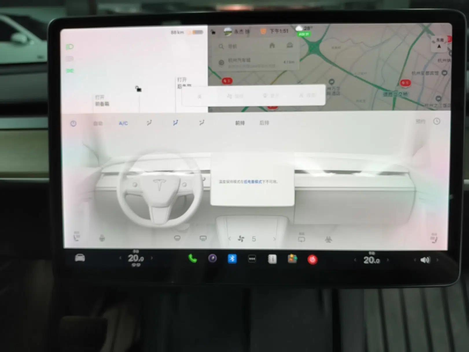 Tesla Model Y 2021 Long-Range All-Wheel-Drive Version — миниатюра 15