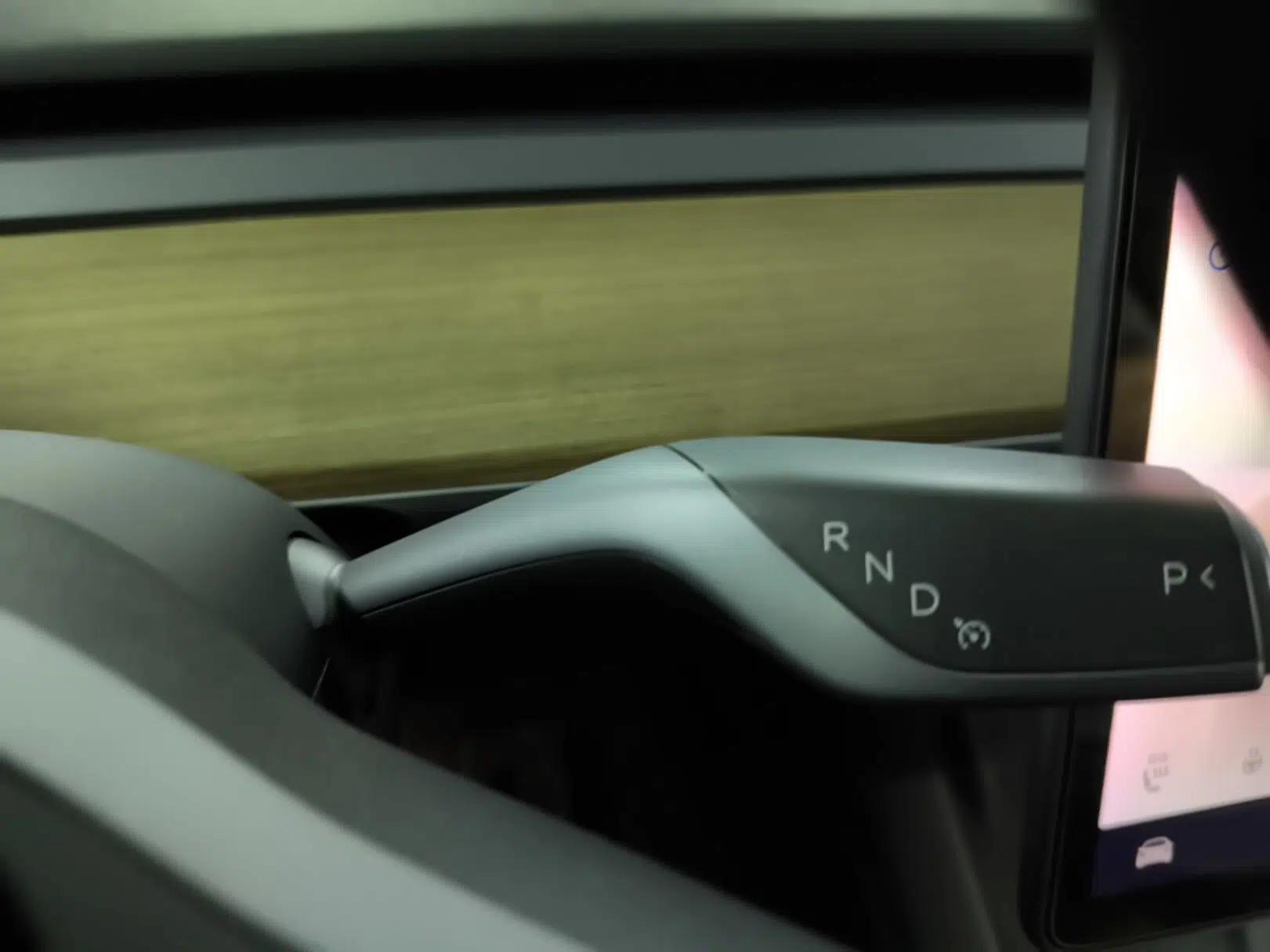 Tesla Model Y 2021 Long-Range All-Wheel-Drive Version — миниатюра 16
