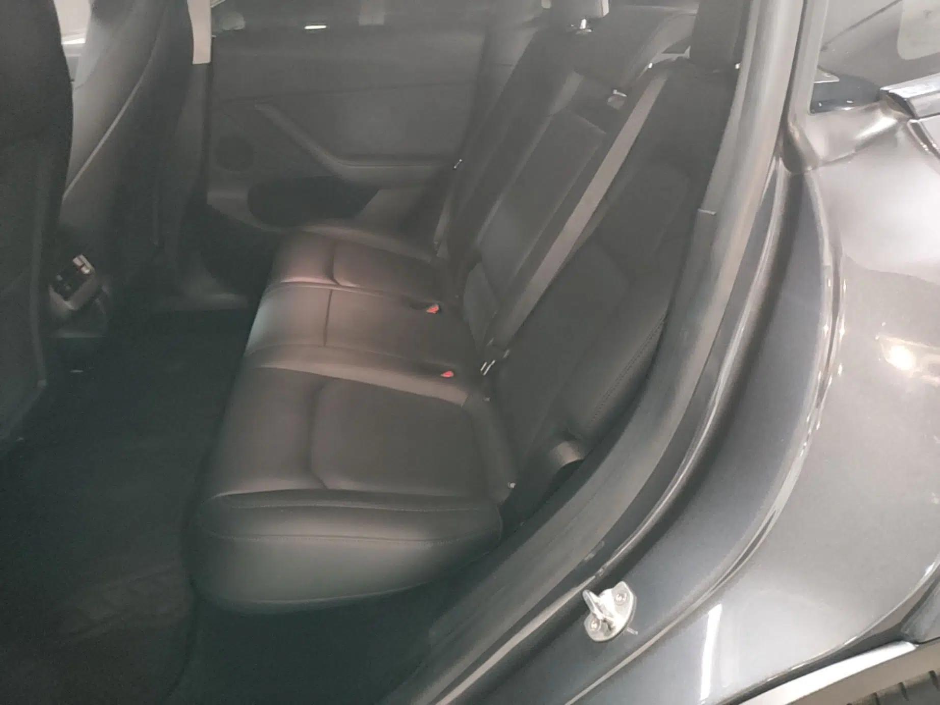 Tesla Model Y 2021 Long-Range All-Wheel-Drive Version — миниатюра 20