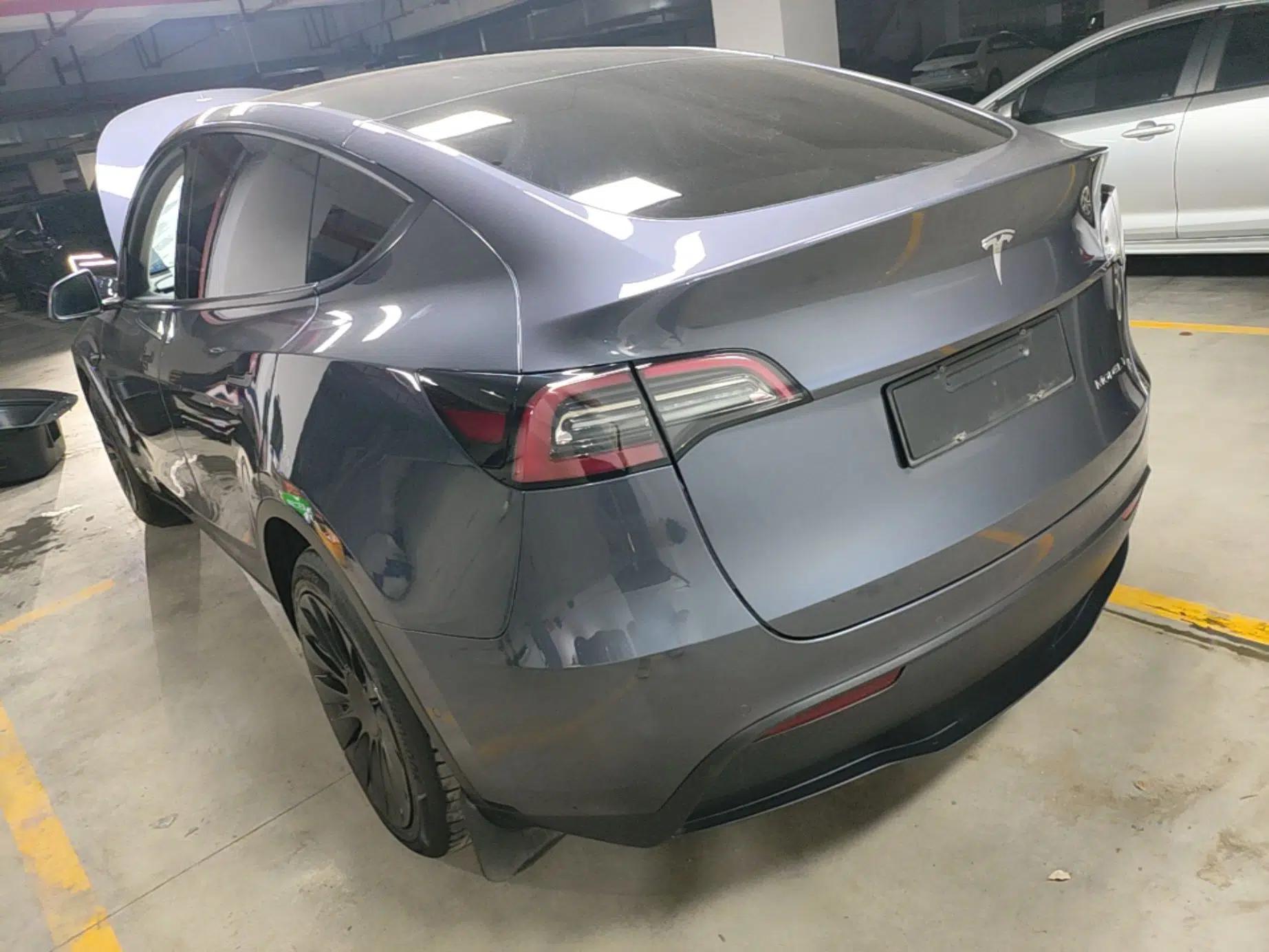 Tesla Model Y 2021 Long-Range All-Wheel-Drive Version — миниатюра 4