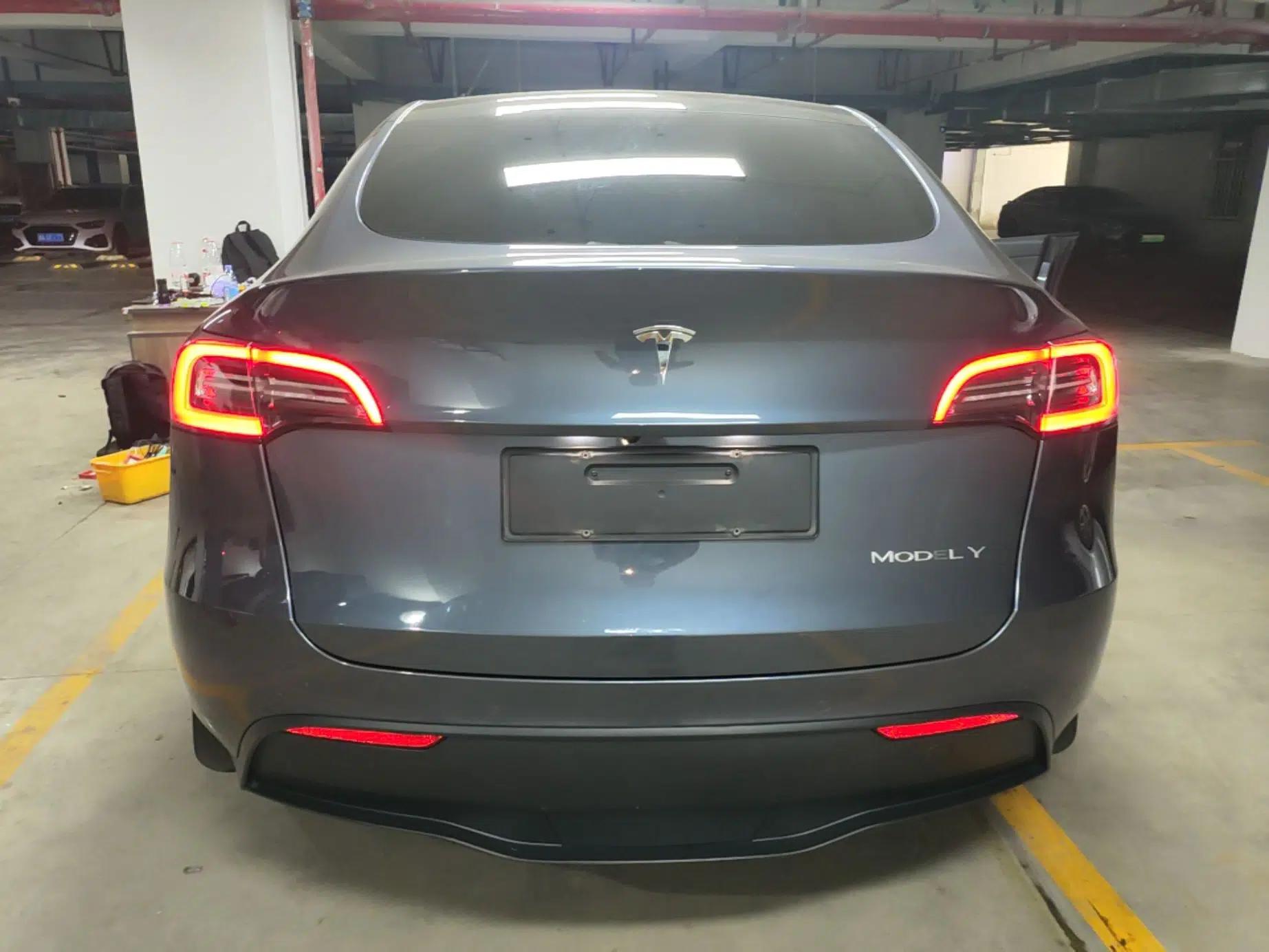 Tesla Model Y 2021 Long-Range All-Wheel-Drive Version — миниатюра 5