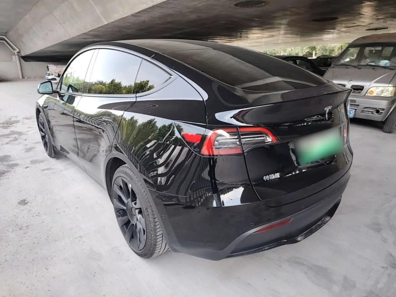 Tesla Model Y 2022 Rear-Wheel-Drive Version — миниатюра 4