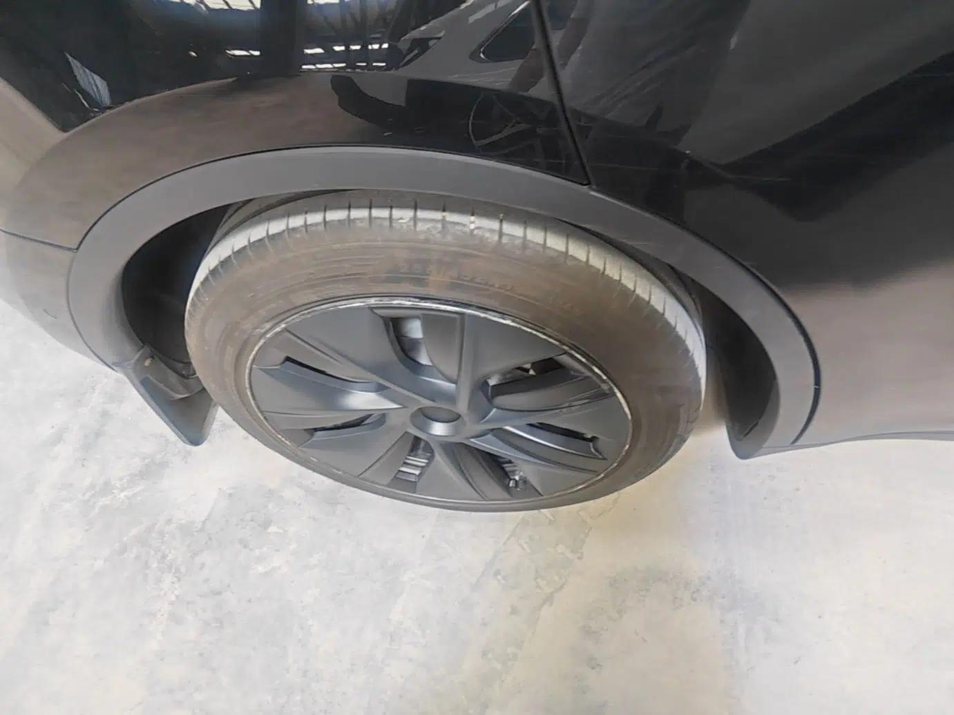Tesla Model Y 2023 Rear-Wheel-Drive Version — миниатюра 11