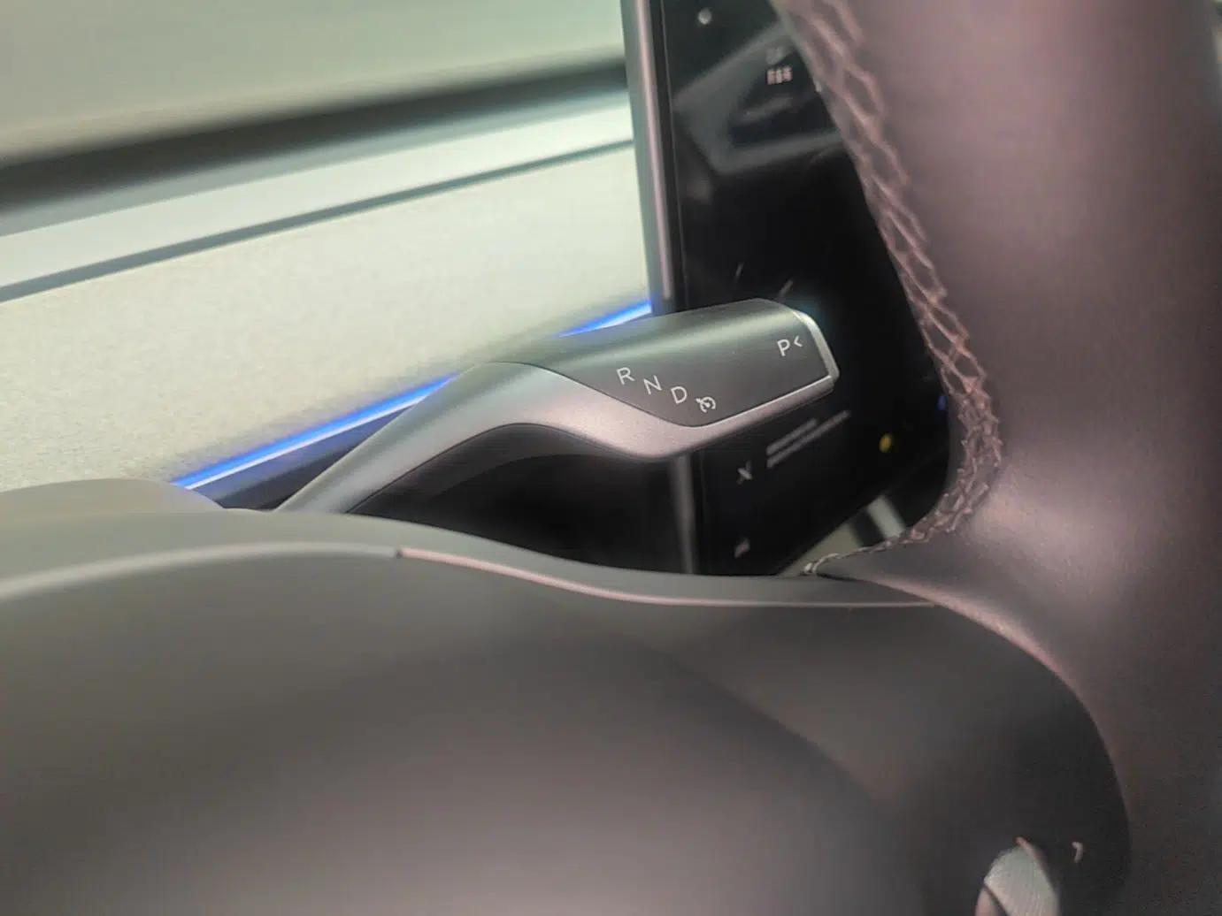 Tesla Model Y 2023 Rear-Wheel-Drive Version — миниатюра 16