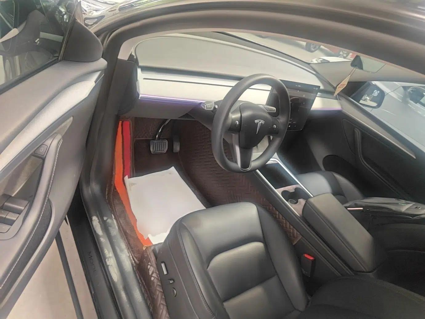 Tesla Model Y 2023 Rear-Wheel-Drive Version — миниатюра 18