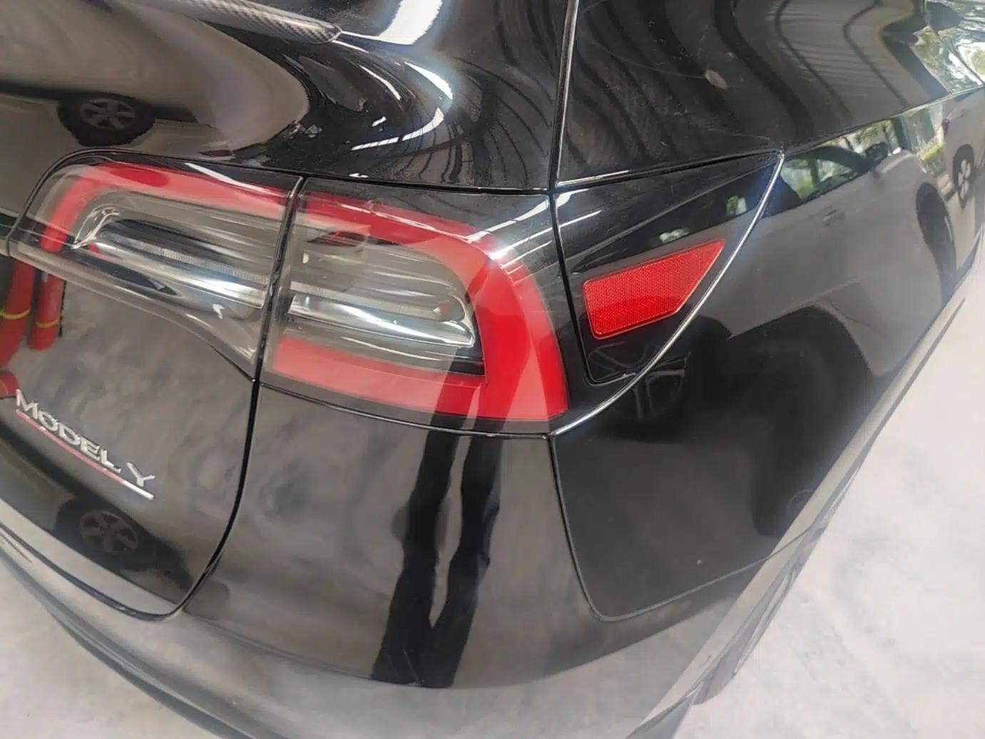 Tesla Model Y 2023 Rear-Wheel-Drive Version — миниатюра 9