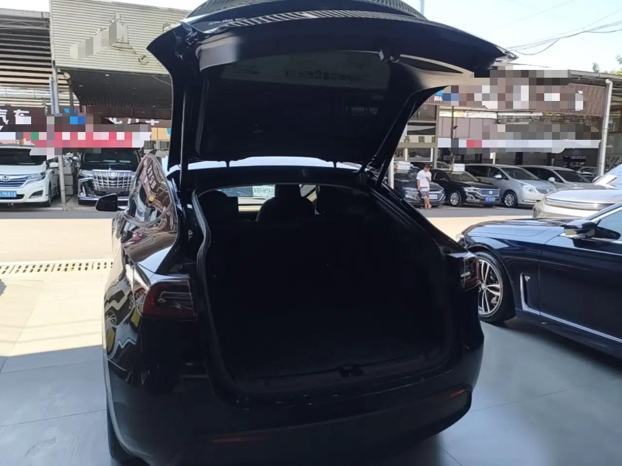 Tesla Model Y 2022 Revised Version Rear-Wheel Drive — миниатюра 22