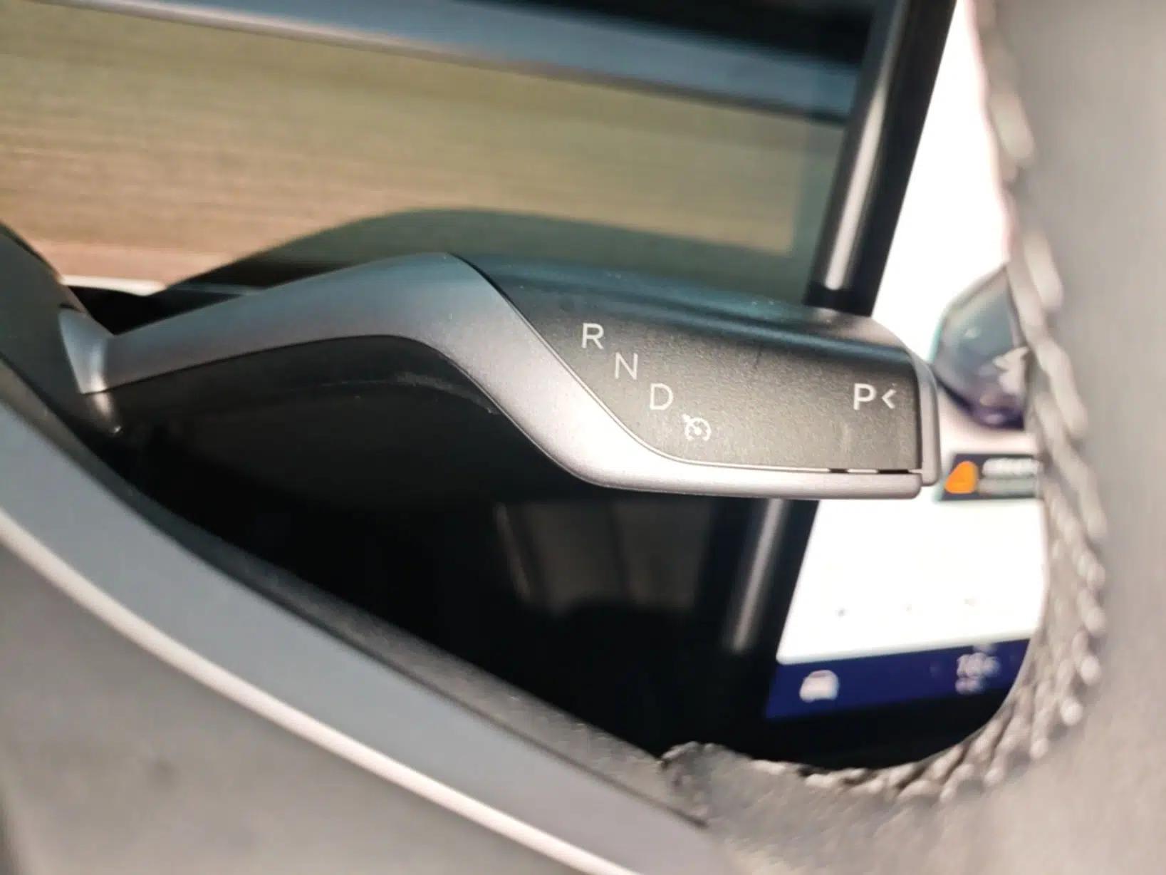 Tesla Model Y 2022 Rear-Wheel-Drive Version — миниатюра 16
