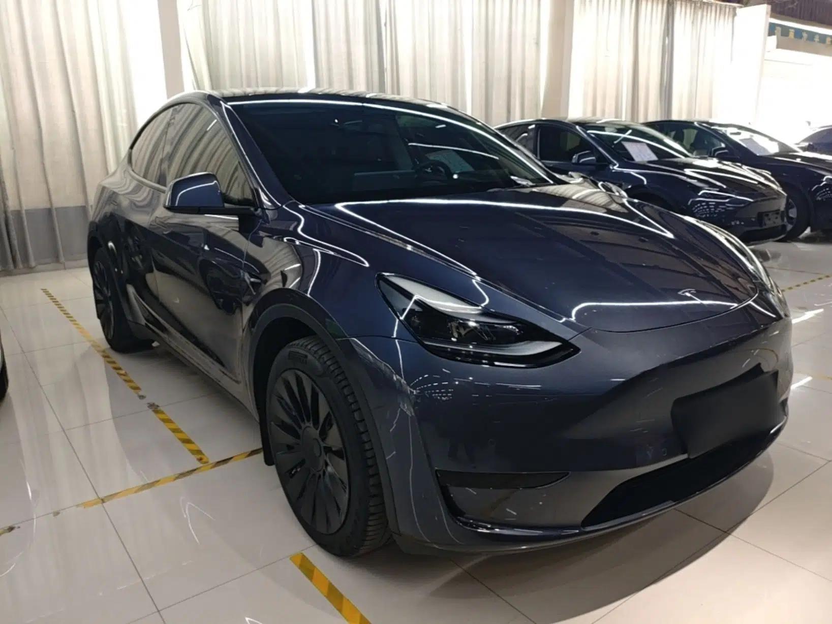 Tesla Model Y 2022 Rear-Wheel-Drive Version — миниатюра 3