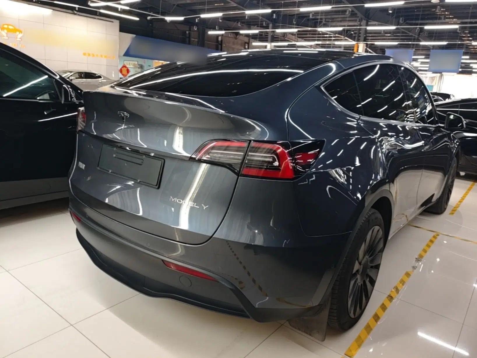 Tesla Model Y 2022 Rear-Wheel-Drive Version — миниатюра 6