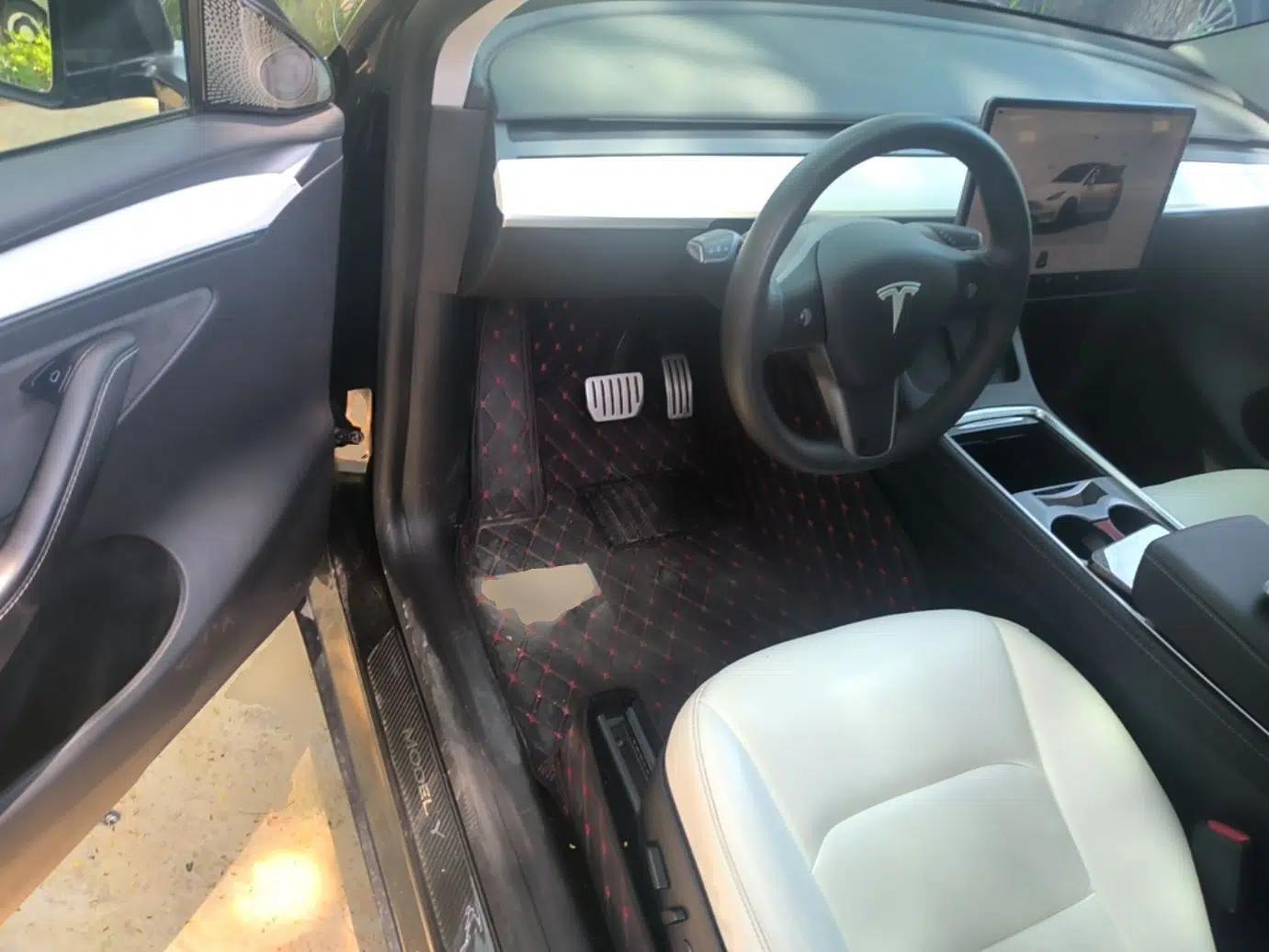 Tesla Model Y 2021 Performance High-Performance All-Wheel-Drive Version — миниатюра 18