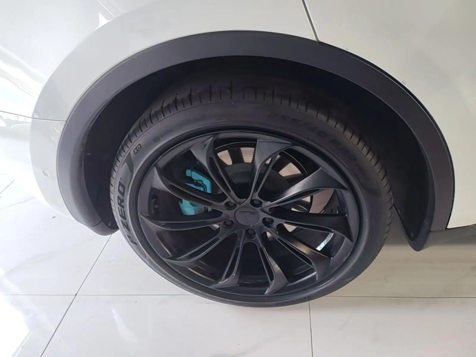 Tesla Model Y 2021 Long-Range All-Wheel-Drive Version 3D7 — миниатюра 11