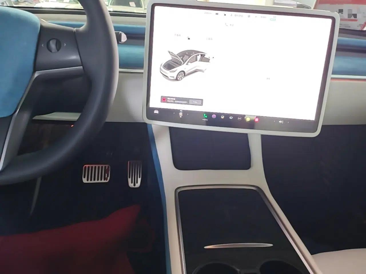 Tesla Model Y 2021 Long-Range All-Wheel-Drive Version 3D7 — миниатюра 12