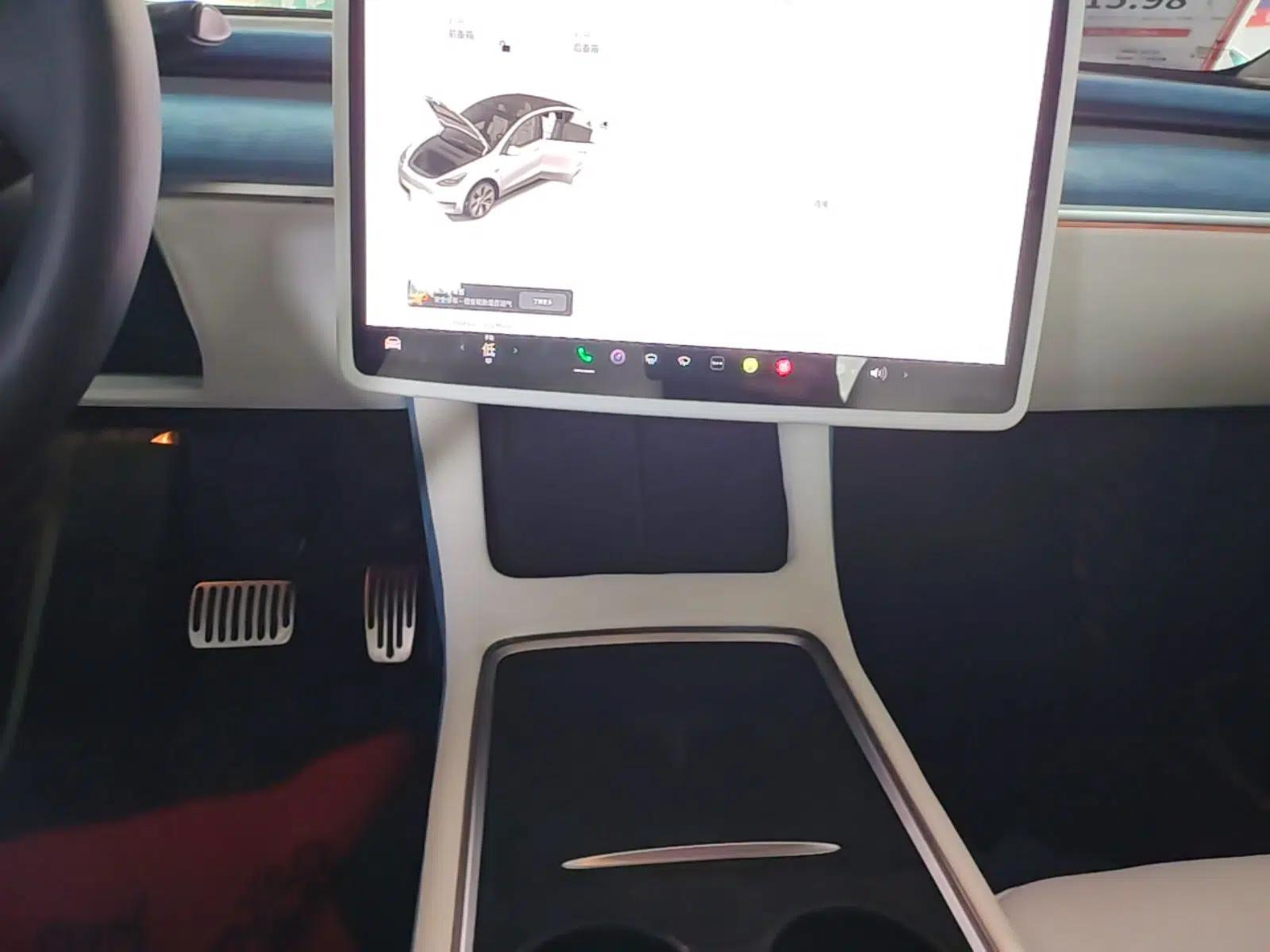 Tesla Model Y 2021 Long-Range All-Wheel-Drive Version 3D7 — миниатюра 15