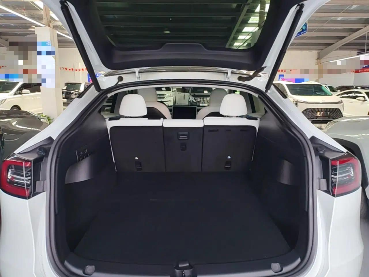 Tesla Model Y 2021 Long-Range All-Wheel-Drive Version 3D7 — миниатюра 22
