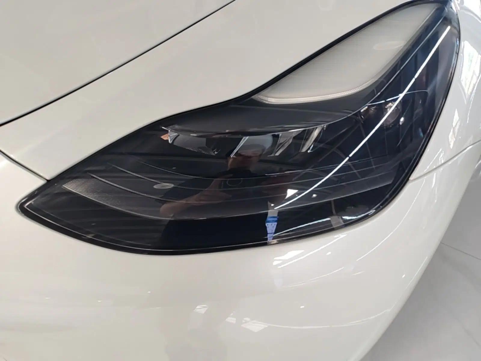 Tesla Model Y 2021 Long-Range All-Wheel-Drive Version 3D7 — миниатюра 8