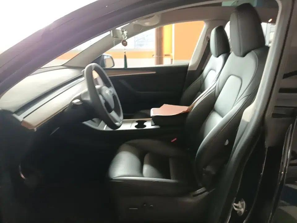 Tesla Model Y 2022 Revised Version Rear-Wheel Drive — миниатюра 17