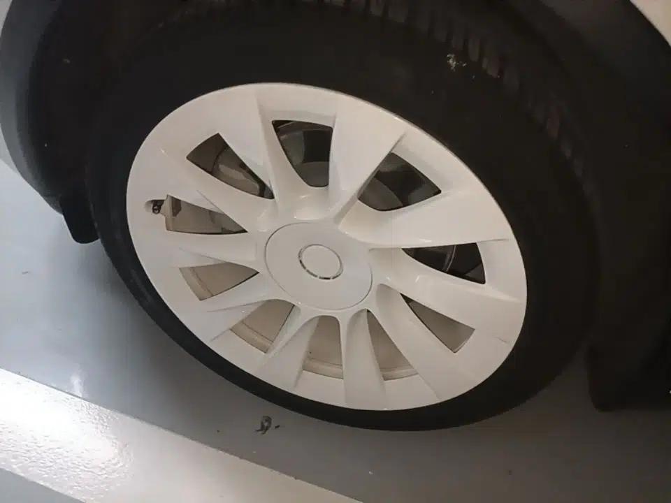 Tesla Model Y 2022 Rear-Wheel-Drive Version — миниатюра 11